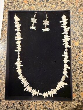 Southwestern artisan, vintage Peyote Bird 925 sterling silverMother of Pearl set